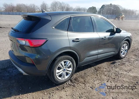 2020 Ford Escape S z USA, uszkodzony, nr VIN 1FMCU0F60LUB57677